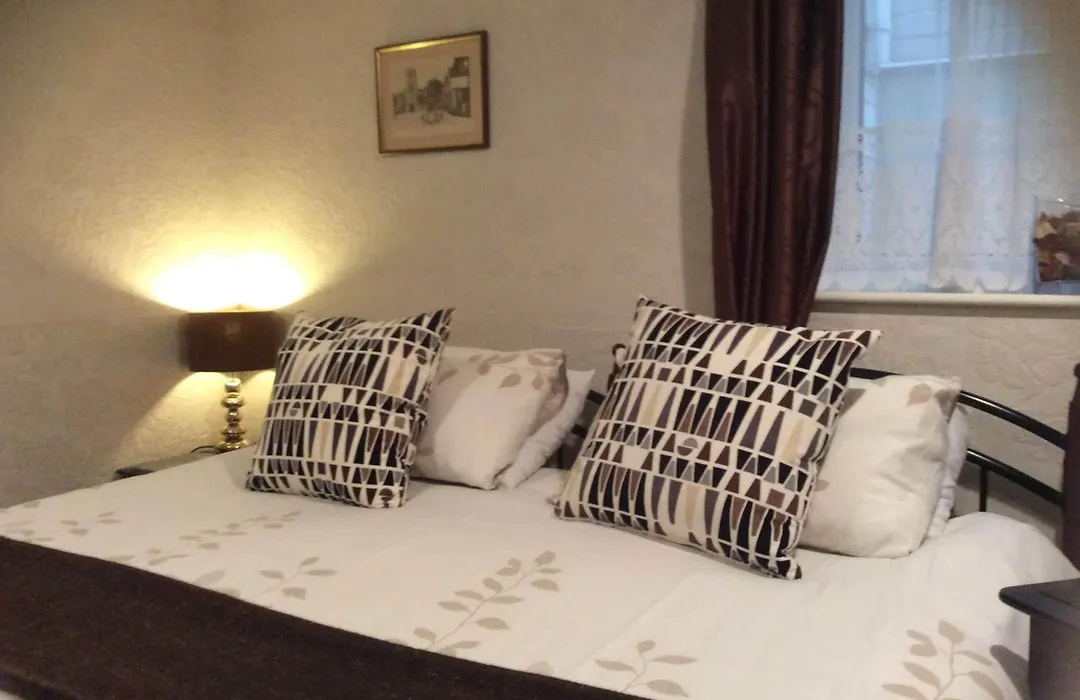 Hedley Villa Guest House-1